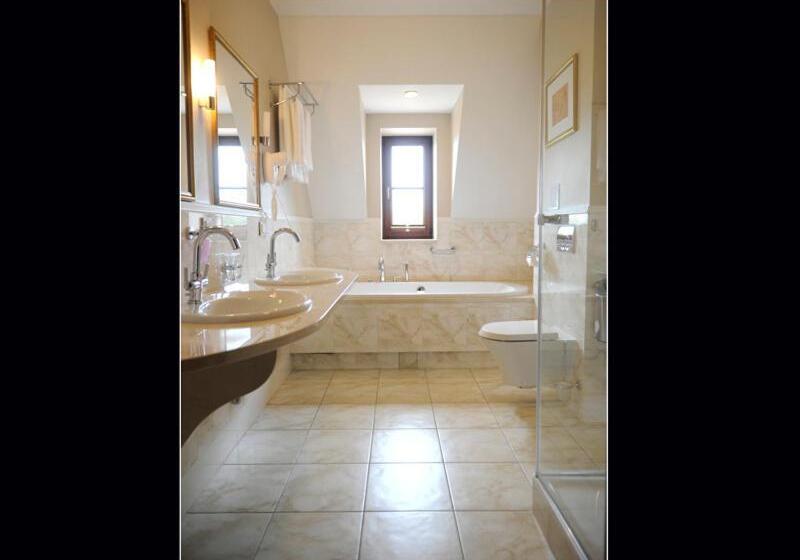 آپارتمان لوکس 1 خوابه, Skala