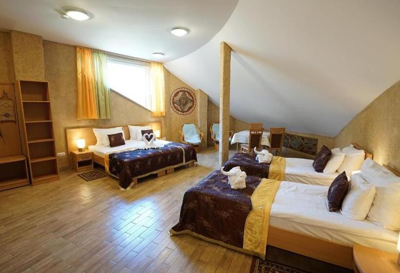 Номер Стандарт Трехместный, Solinianka Villas & Spa