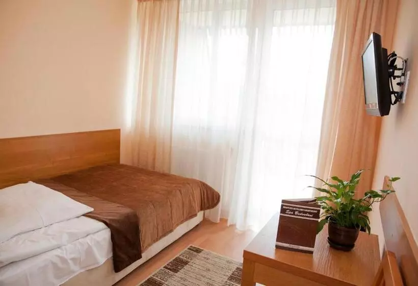 Standard Yhden Hengen Huone, Spa Budowlani