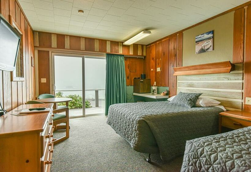 Номер Стандарт 2 Двуспальные Кровати, Sunset Oceanfront Lodging