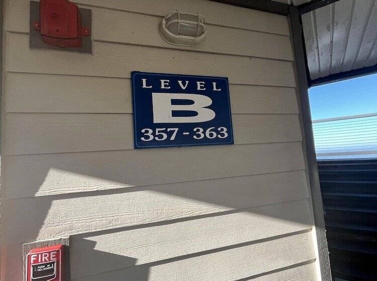 带2个双人床的标准工作室, Sunset Oceanfront Lodging