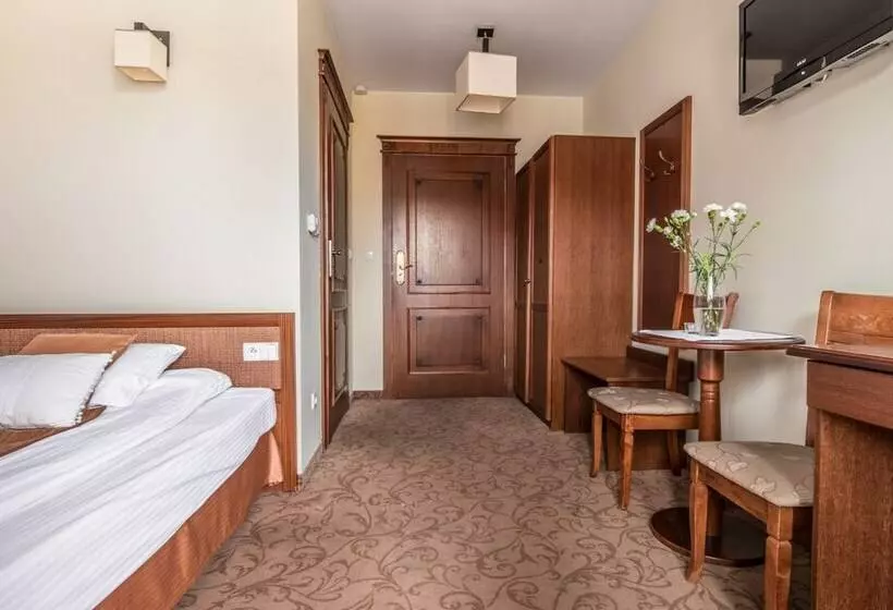 スタンダードシングルルーム, Villa Magnat Spa, Jacuzzi, Sauna, Tężnia Solankowa