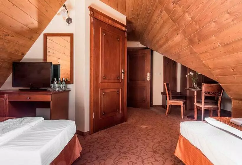 スタンダードトリプルルーム, Villa Magnat Spa, Jacuzzi, Sauna, Tężnia Solankowa