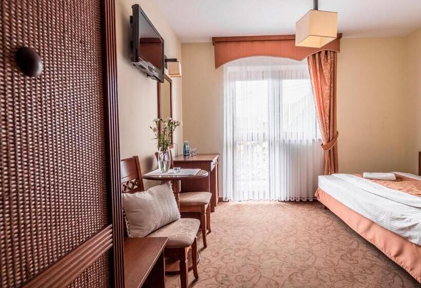 اتاق استاندارد یک نفره, Villa Magnat Spa, Jacuzzi, Sauna, Tężnia Solankowa