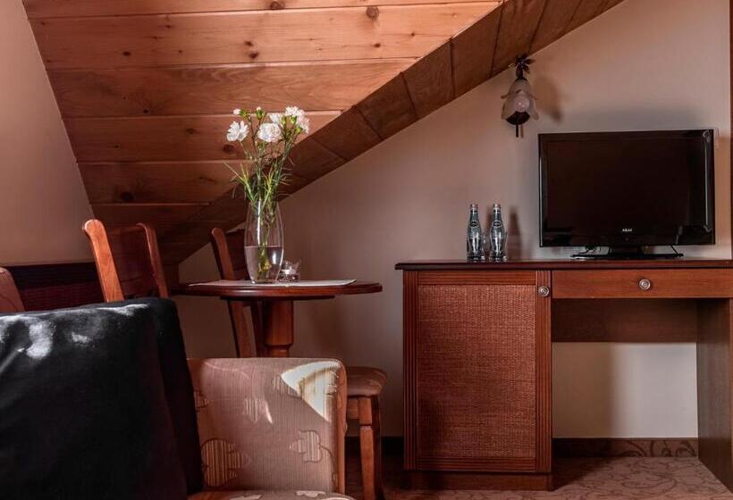 Economy Triple Room, Villa Magnat Spa, Jacuzzi, Sauna, Tężnia Solankowa