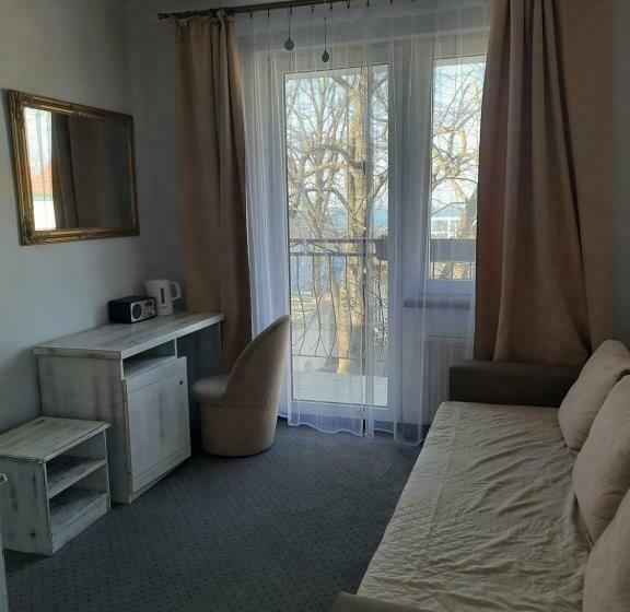 اتاق استاندارد سه تخته با بالکن, Villa Rafa