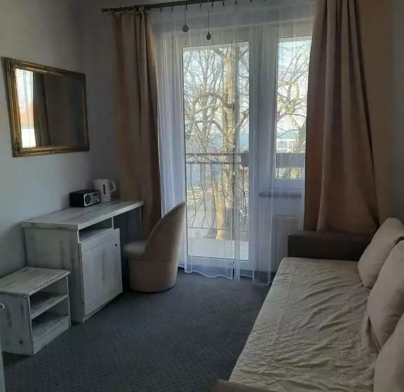 اتاق استاندارد سه تخته با بالکن, Villa Rafa
