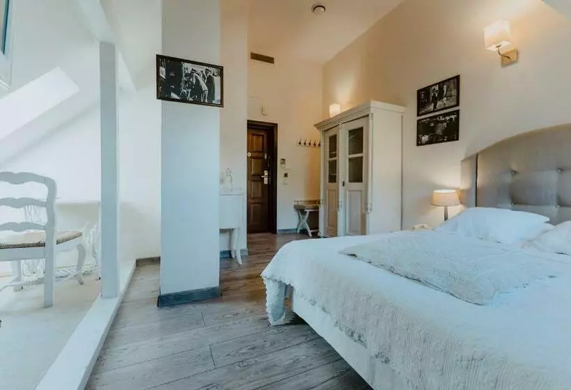 Standard-huone, Vincent