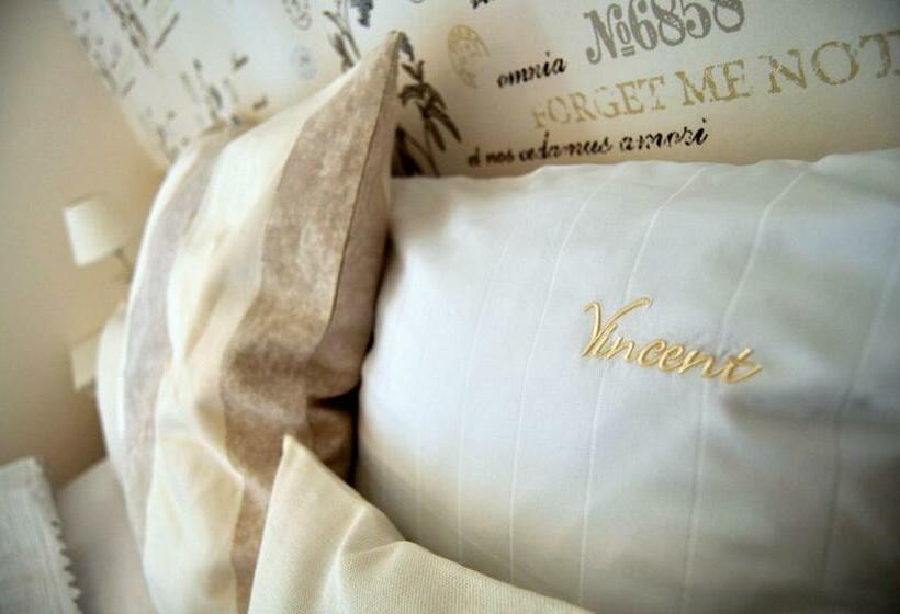 اتاق استاندارد, Vincent