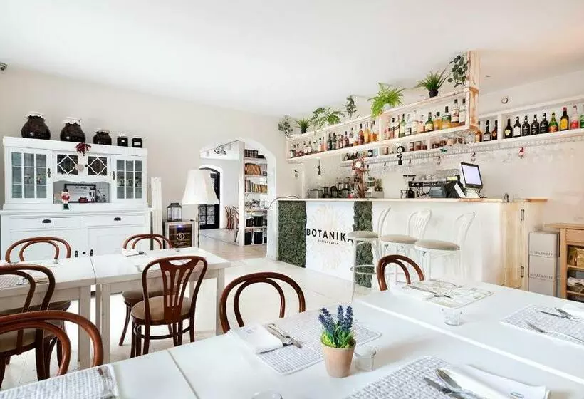 Standard-huone, Vincent
