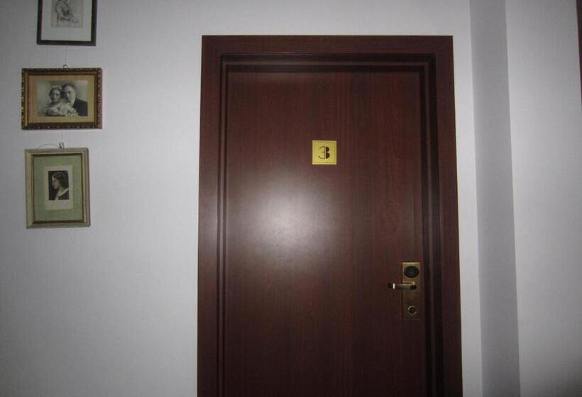 اتاق عادی, Willa M Cisza W Centrum Miasta