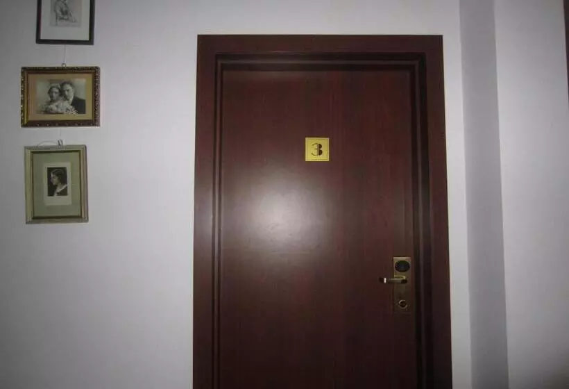 اتاق عادی, Willa M Cisza W Centrum Miasta