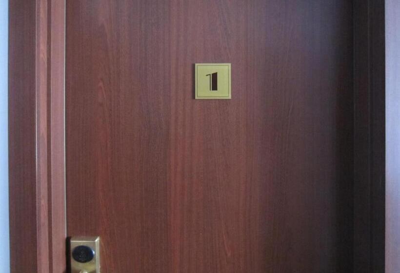 اتاق استاندارد با بالکن, Willa M Cisza W Centrum Miasta