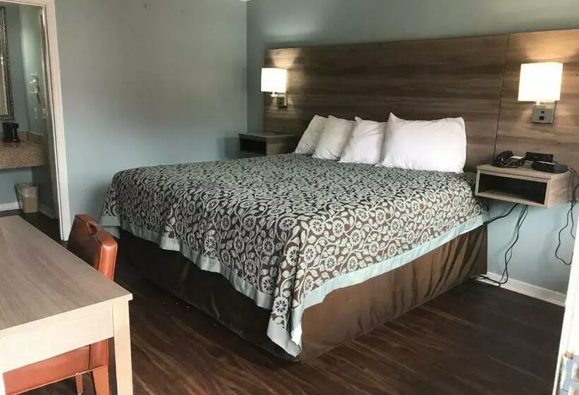 キングサイズベッドのスタンダードルーム, Winton Inn & Suites