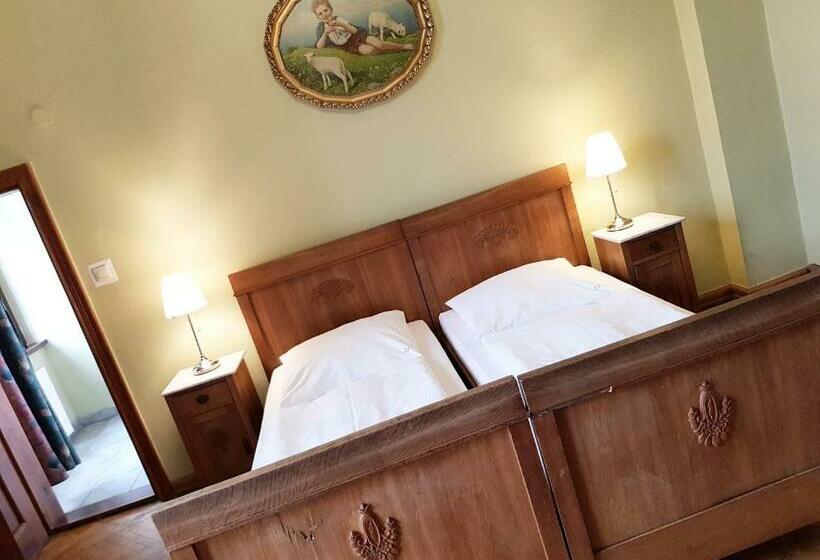 اتاق استاندارد, Zamek Joannitów