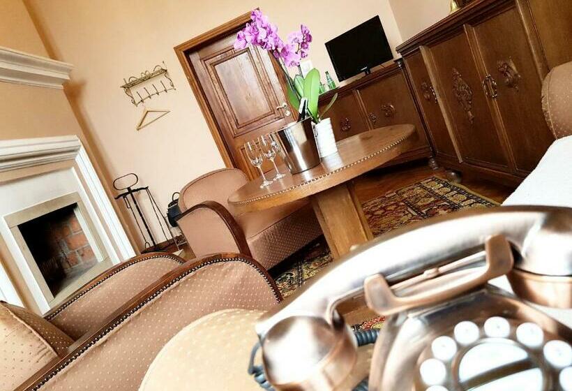 آپارتمان 1 خوابه, Zamek Joannitów