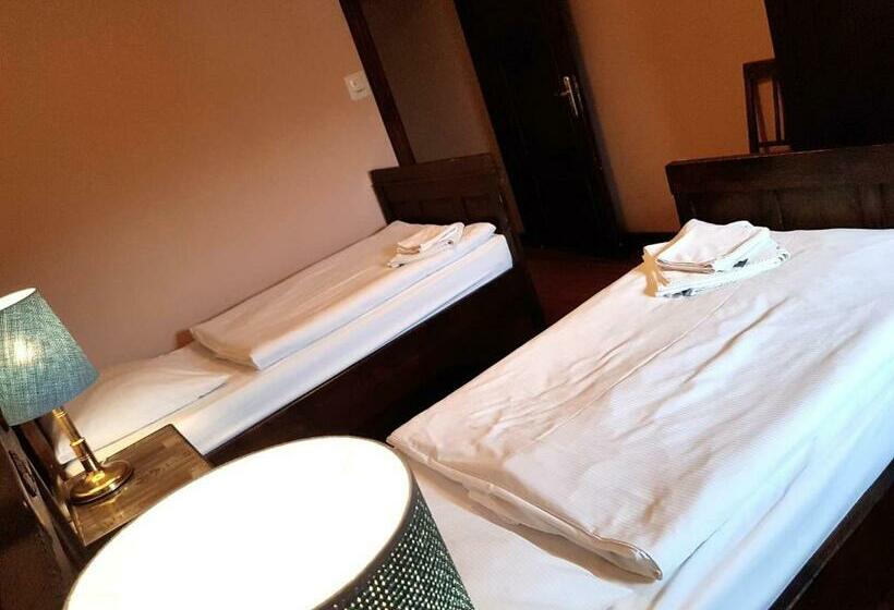 اتاق خانوادگی, Zamek Joannitów