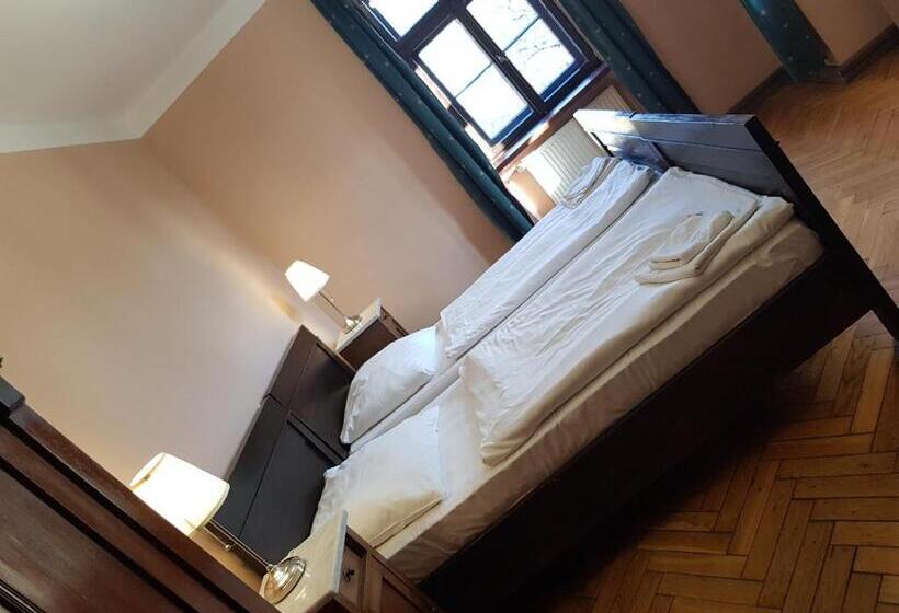 اتاق استاندارد, Zamek Joannitów