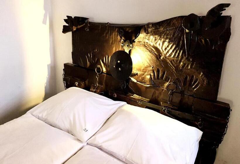 اتاق استاندارد, Zamek Joannitów