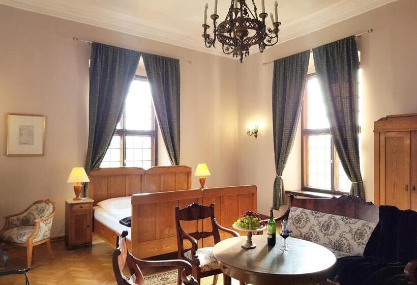 استودیوی استاندارد, Zamek Joannitów