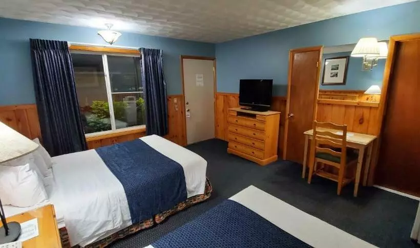 スタンダードルーム, The Lake Motel