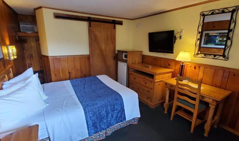 Номер Стандарт, The Lake Motel