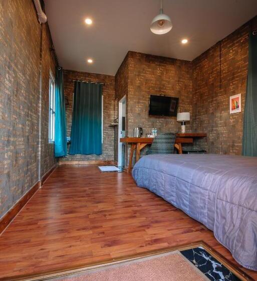 Quarto Superior, โอรีสอร์ต Oresort