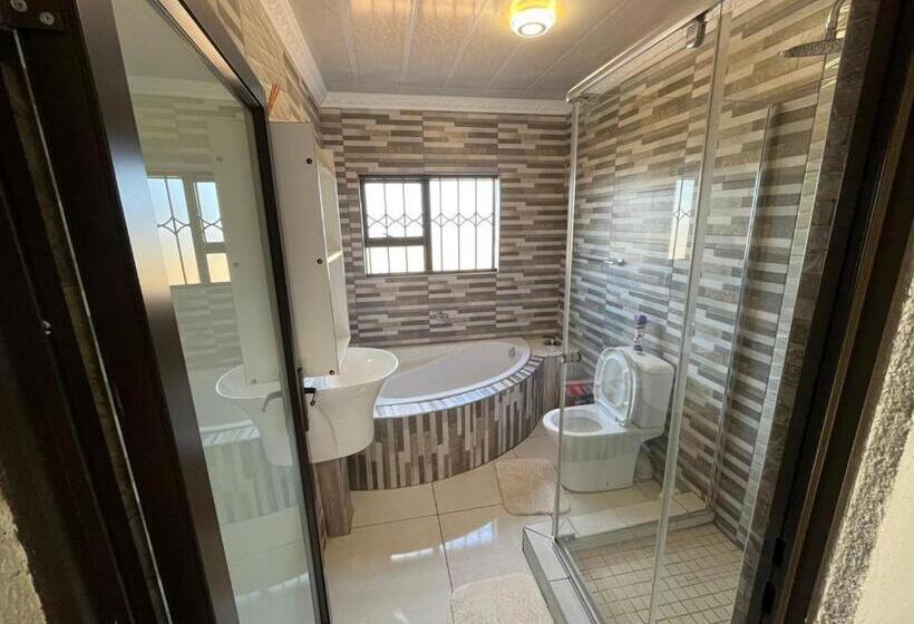 スタンダードルーム, Boeketlong Lodge