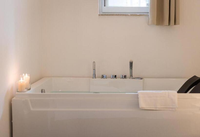 جناح ديلوكس, Guerrieri Suites & Spa