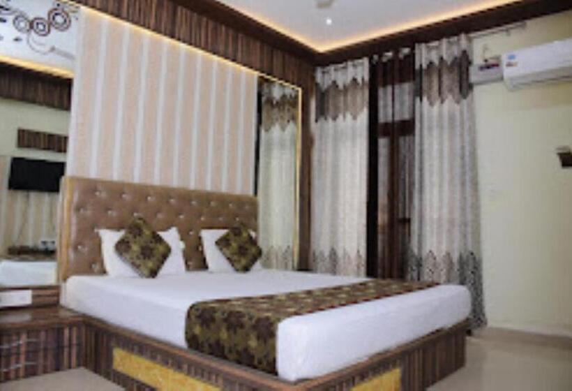 Номер Deluxe, Anamsa Residency Vrindavan