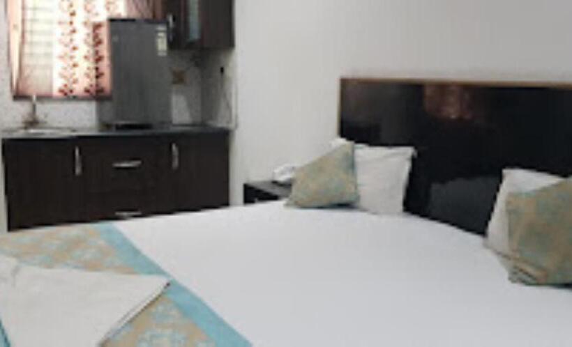 Номер Deluxe, Anamsa Residency Vrindavan