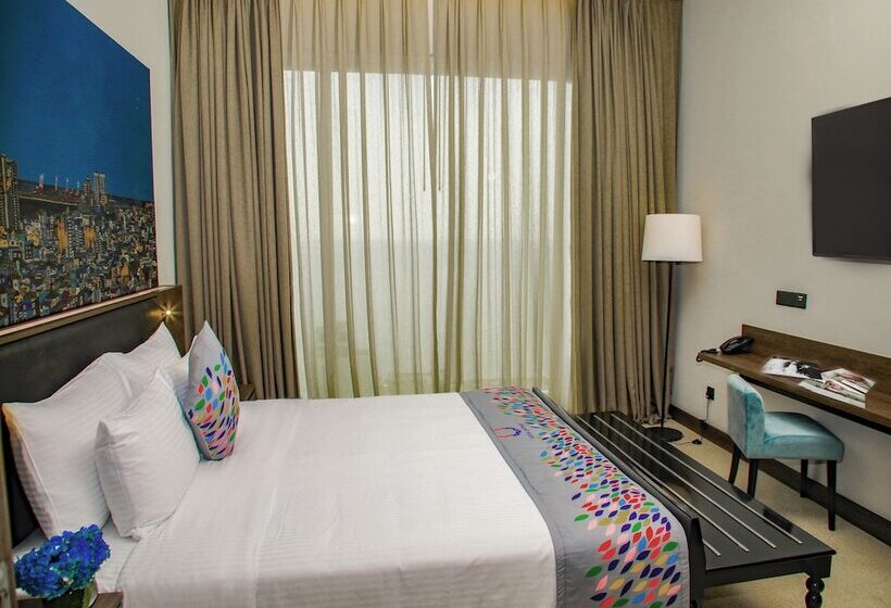 Номер Deluxe Вид на Море, Sofia Colombo City