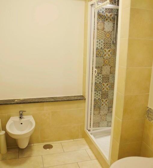 آپارتمان 1 خوابه با بالکن, Casa Cesira Incentro
