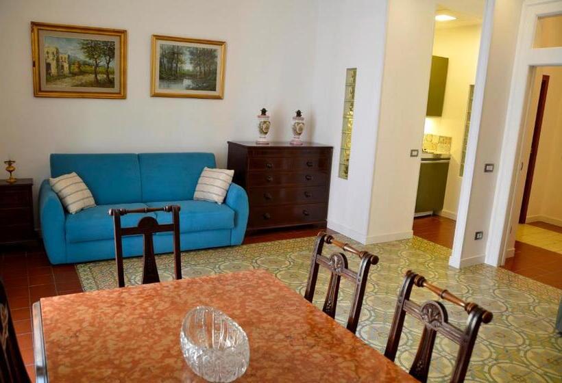 آپارتمان 1 خوابه با بالکن, Casa Cesira Incentro