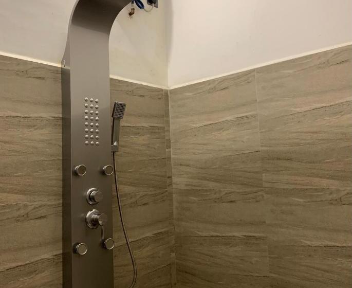 ファミリールーム, Delmond Lake   Anuradhapura