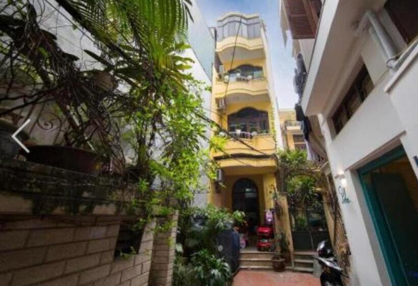 اتاق استاندارد با بالکن, Nemohousehomestay