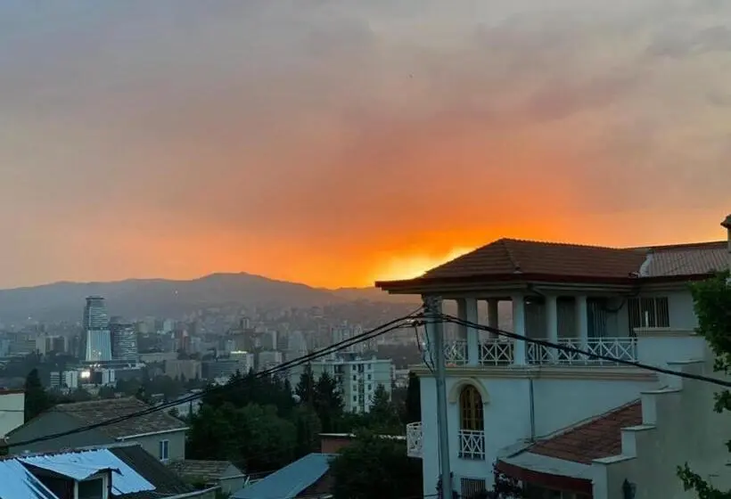 اتاق استاندارد, Rest House Tbilisi