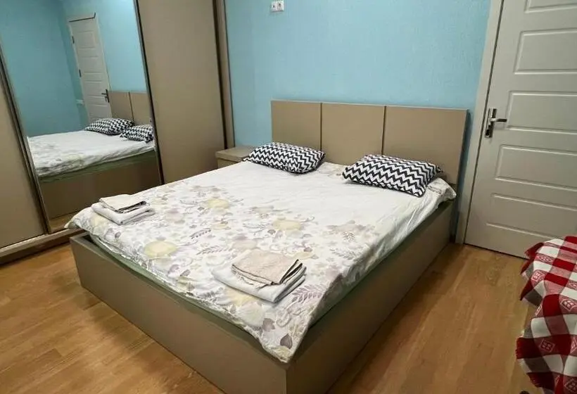 اتاق استاندارد, Rest House Tbilisi