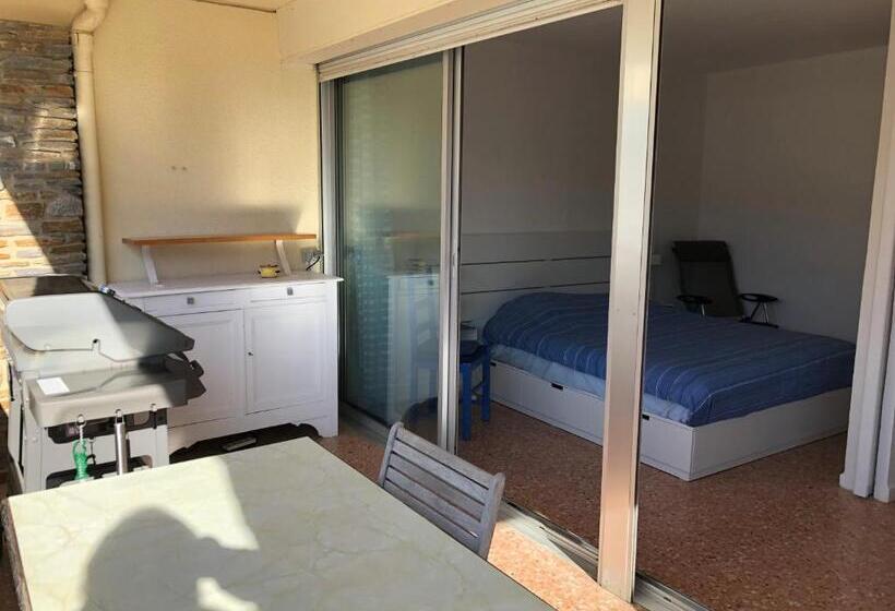 استودیوی استاندارد, Studio Des îles