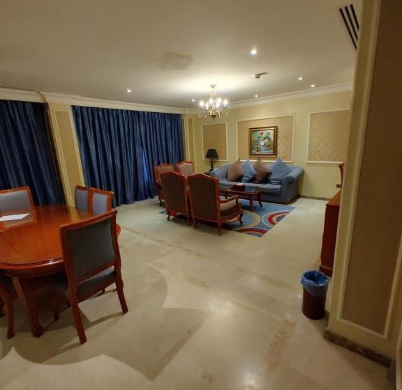 Люкс 2 Спальни, فندق كارم العليا   Karim Hotel Al Olaya