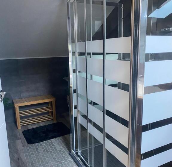 Номер Deluxe, Os Fentos