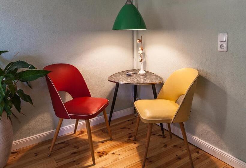 스탠다드 스튜디오 정원 전망, Eschenhof Quartier