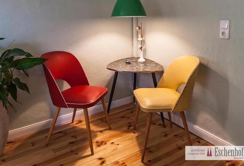 스탠다드 스튜디오 정원 전망, Eschenhof Quartier