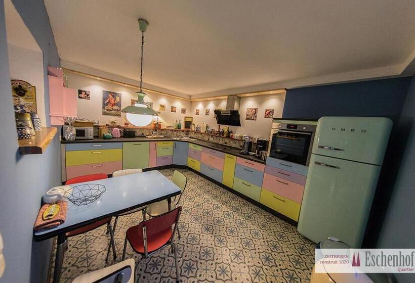 스탠다드 스튜디오 정원 전망, Eschenhof Quartier