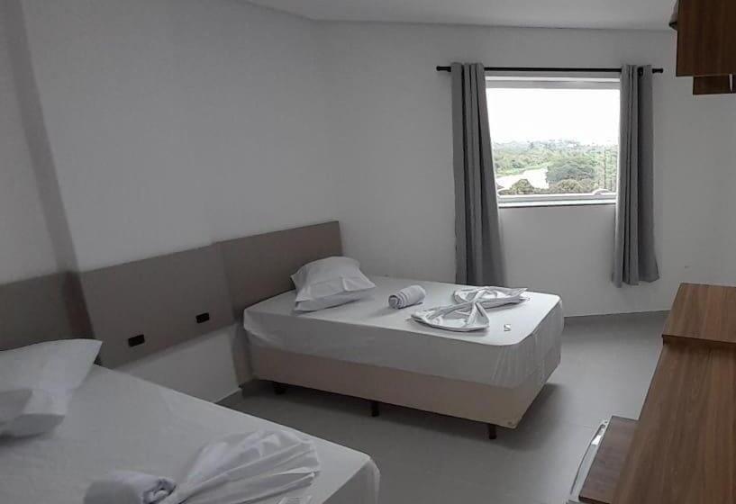 חדר סטנדרט לארבעה, Coroa Santa