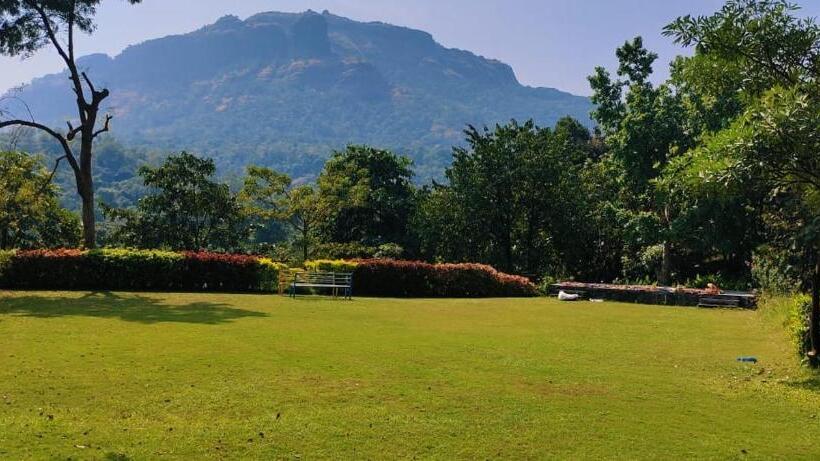 غرفة قياسية سرير كينج, Gramsanskruti   Wada