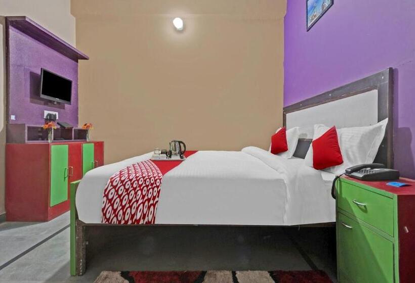 חדר קלאסי לשלושה, Oyo Hotel Purple Orchid