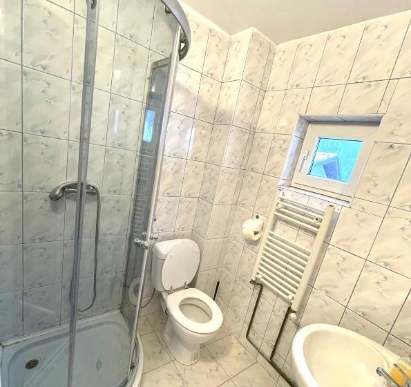 스탠다드 룸, La Mama