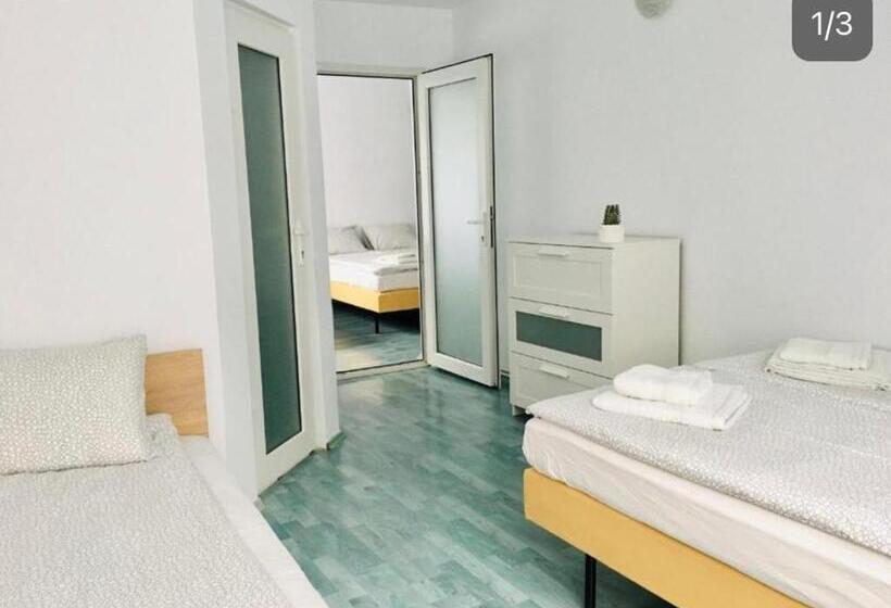 침실 2개 아파트, La Mama