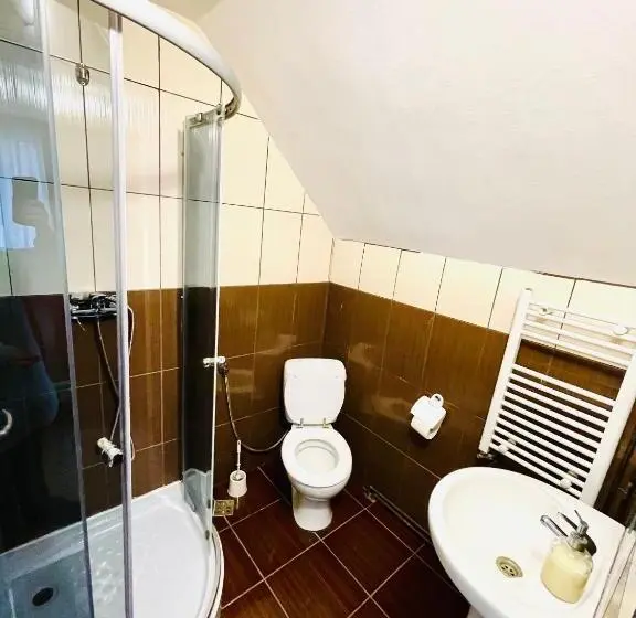 デラックスの４人部屋, La Mama